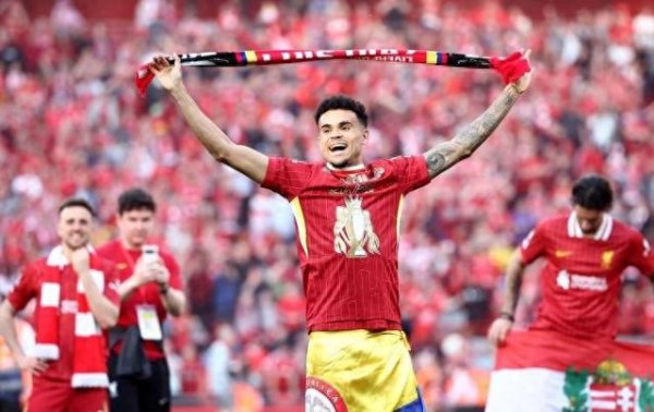 Bayern đã chọn một cầu thủ chạ